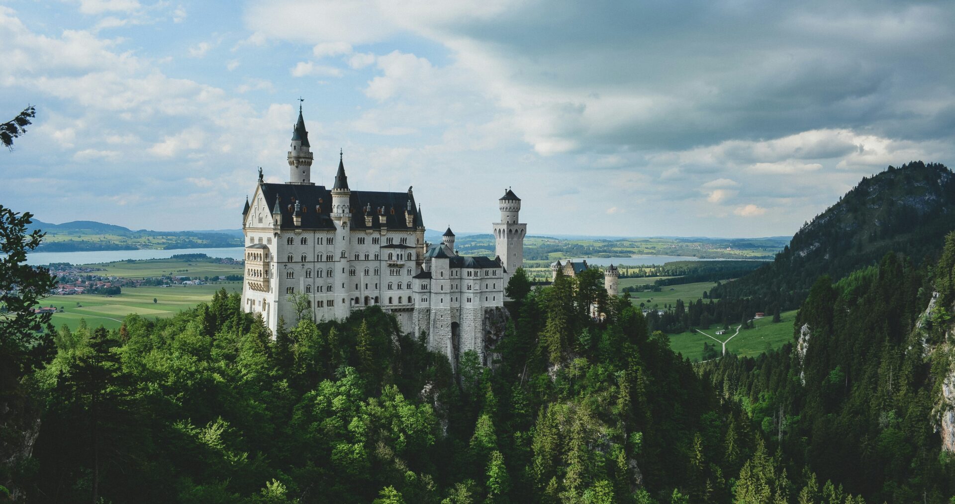 Photo of a castle by Rachel Davis.